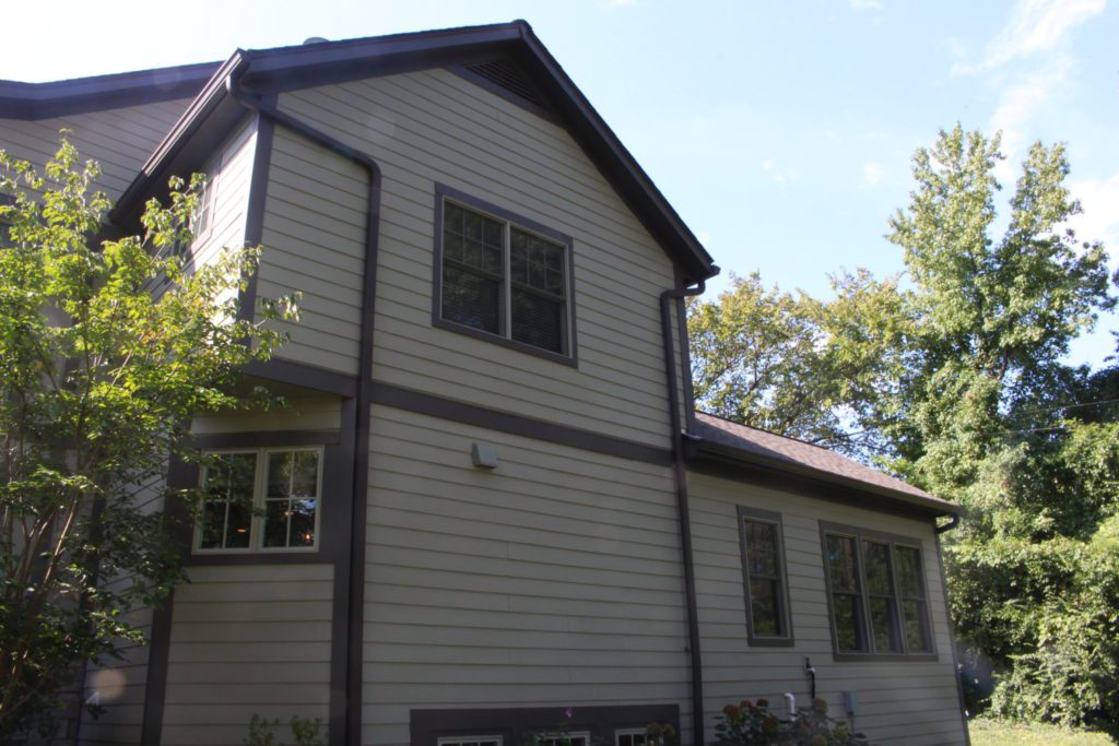 Hardie Monterey Taupe and Panel | Olivette, MO (63132) | Siding Express