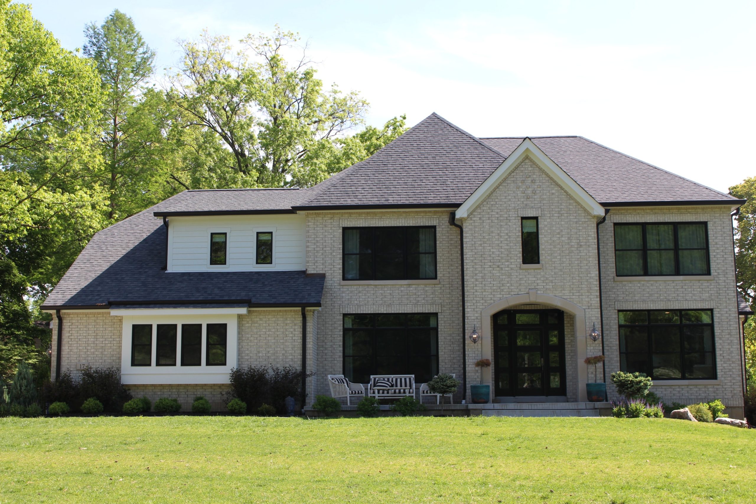 James Hardie Arctic White lap siding in Frontnac