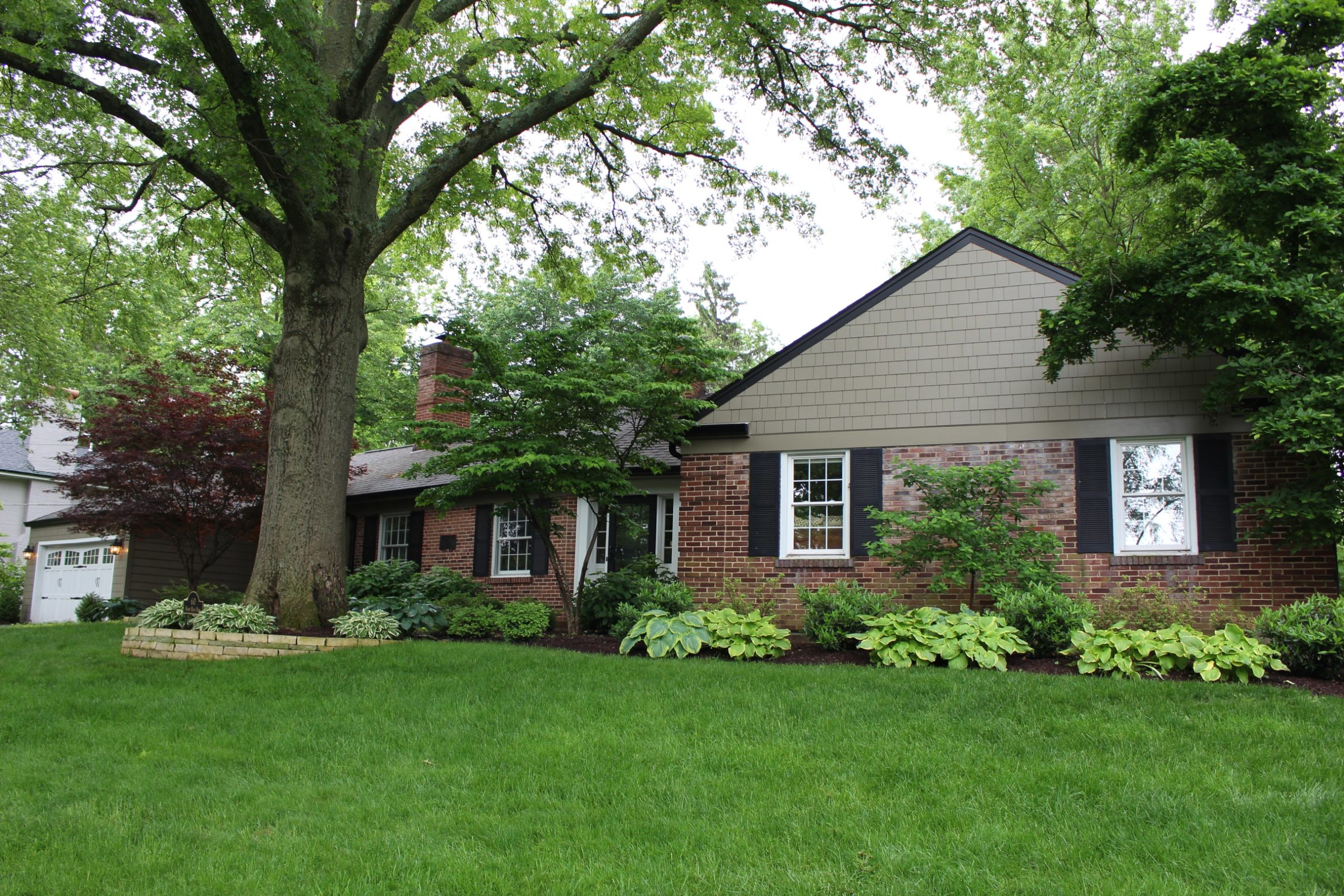 James Hardie Woodstock Brown Shake and Lap siding in Glendale, Missouri