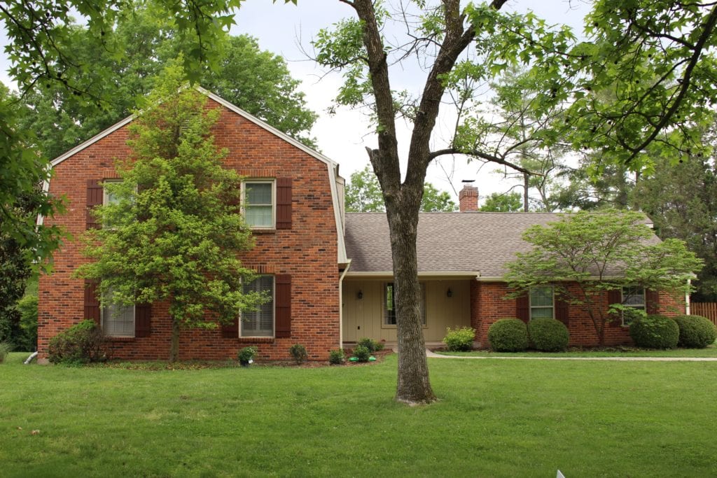 Autumn Tan board and batten siding in St. Louis, Missouri