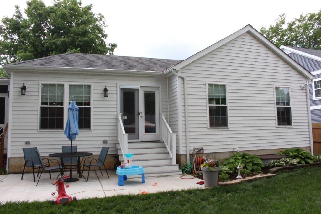 CertainTeed Snow lap siding in Glendale, Missouri