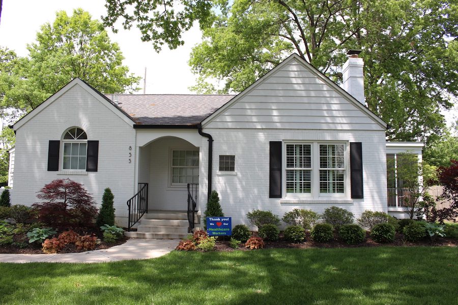 vinyl white lap siding in Glendale, Missouri