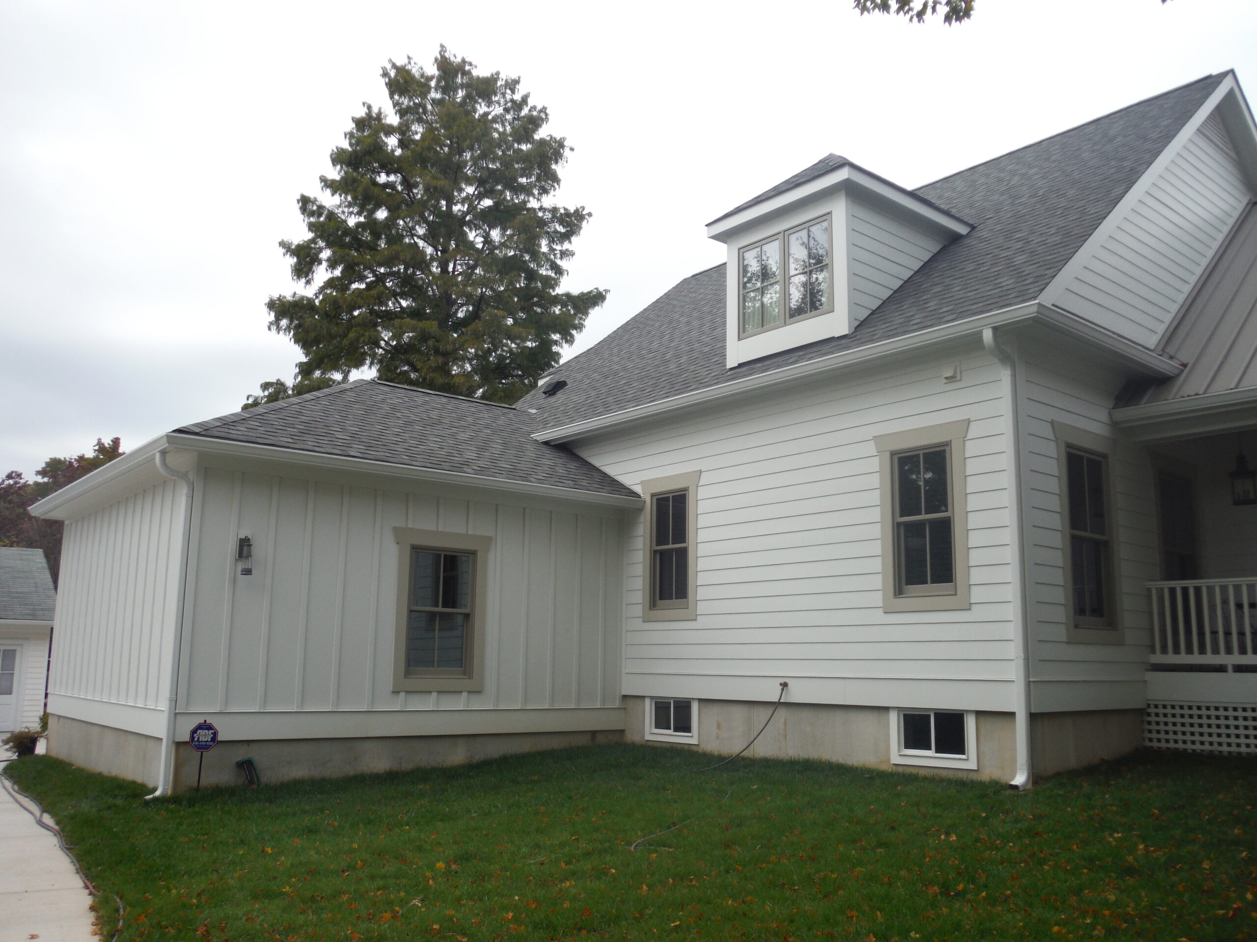 a home that just had its siding replaced in winter by Siding Express