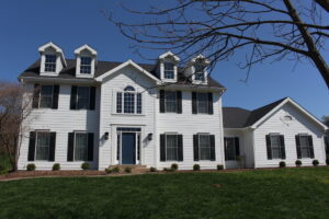 Trust a James Hardie Siding Contractor in Kirkwood, MO for your new white siding